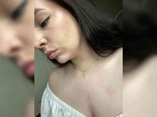 Hellmor (22, White Live Couple) performing squirt.